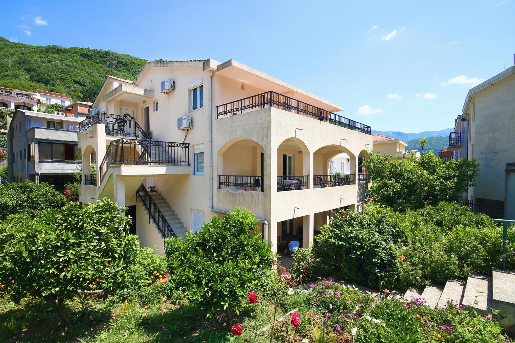 בודווה Apartments Raicevic מראה חיצוני תמונה