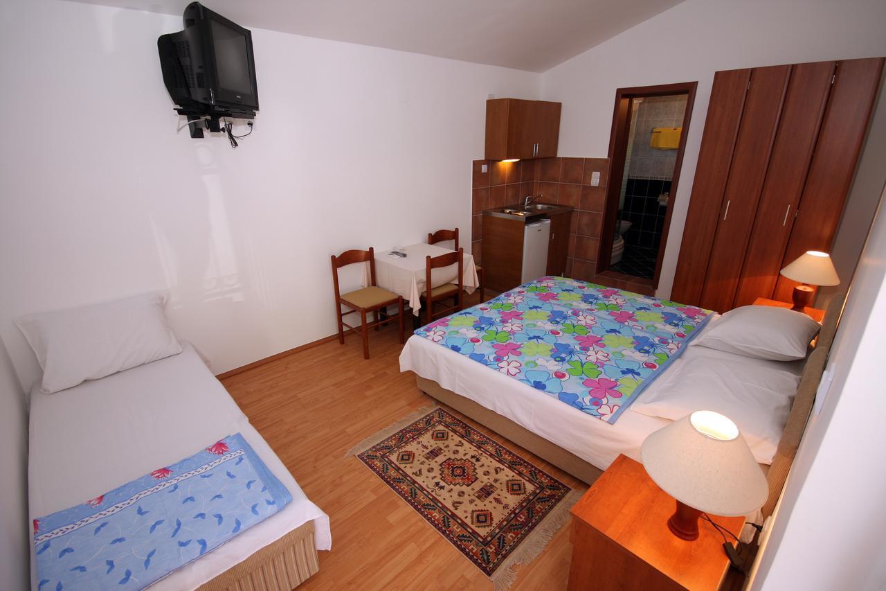 בודווה Apartments Raicevic מראה חיצוני תמונה
